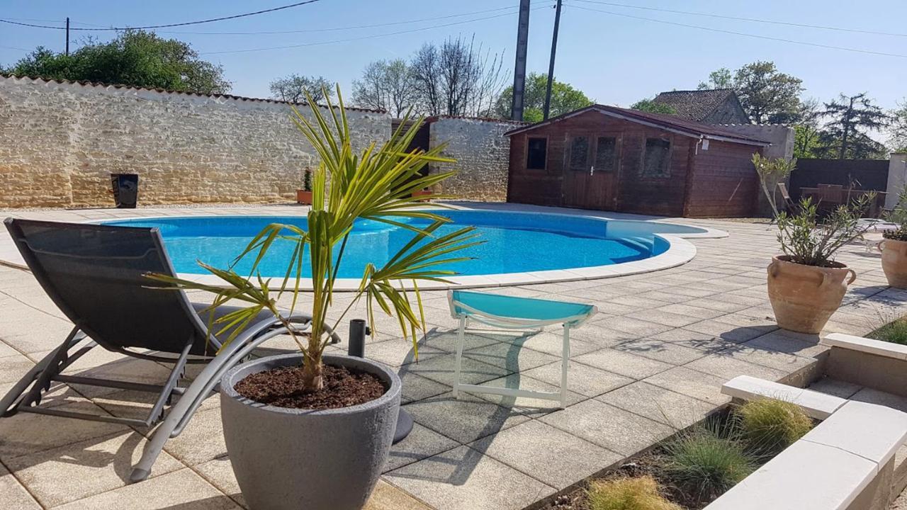 Mas De La Piniere Bed & Breakfast Mauprévoir Екстериор снимка