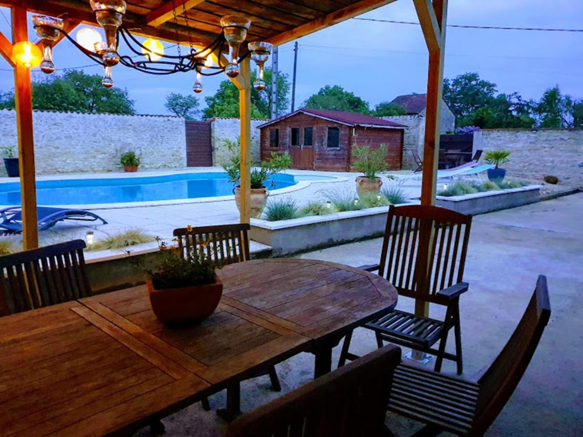 Mas De La Piniere Bed & Breakfast Mauprévoir Екстериор снимка